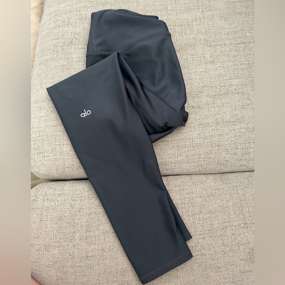 ALO Yoga airlift 7/8 gray leggings
